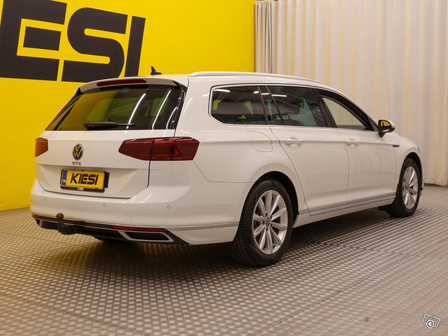 Volkswagen Passat 2