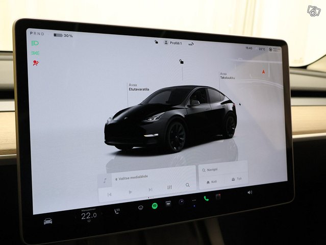 Tesla Model Y 5