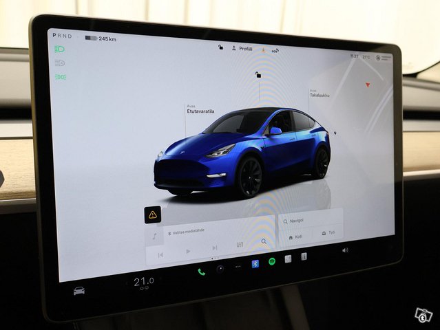 Tesla Model Y 5