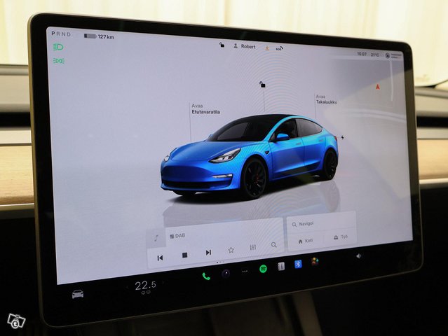 Tesla Model 3 5