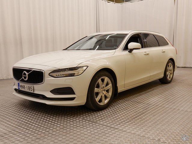 Volvo V90 22