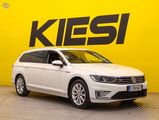 Volkswagen Passat 1