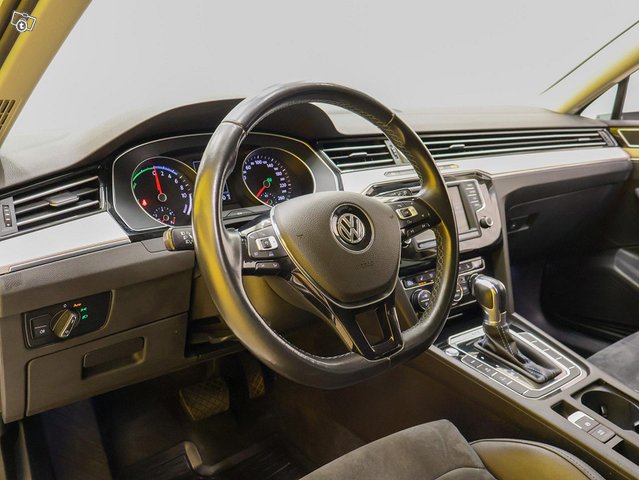 Volkswagen Passat 5