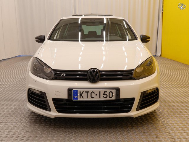 Volkswagen Golf 23