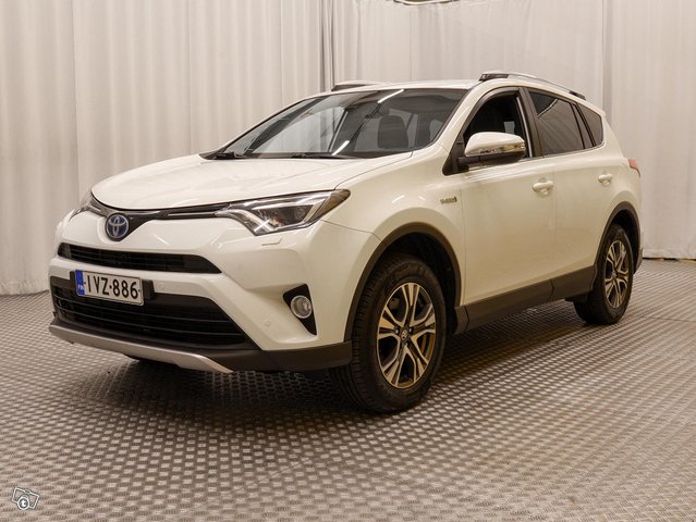 Toyota RAV4 22