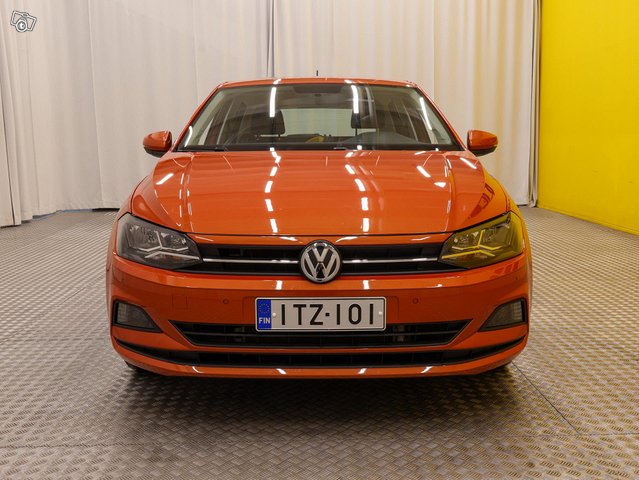 Volkswagen Polo 22