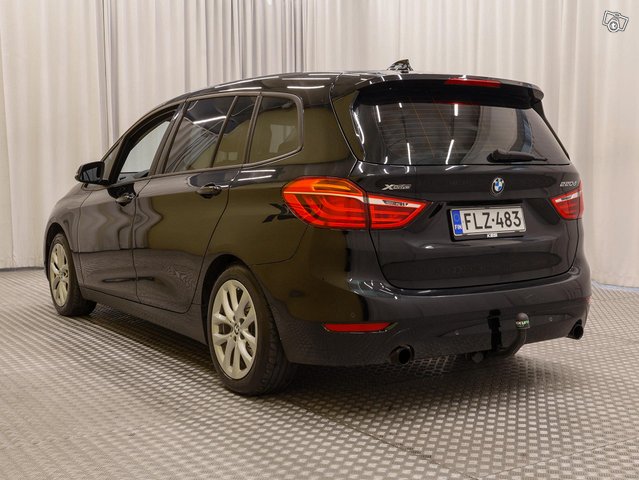 BMW 220 18