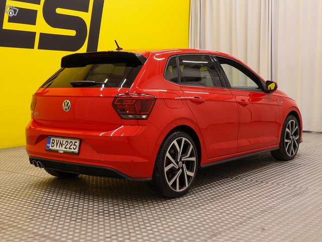 Volkswagen Polo 2