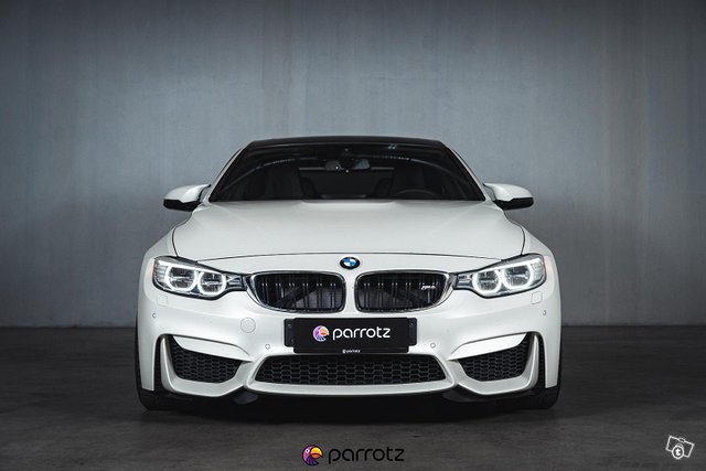 BMW M4 2