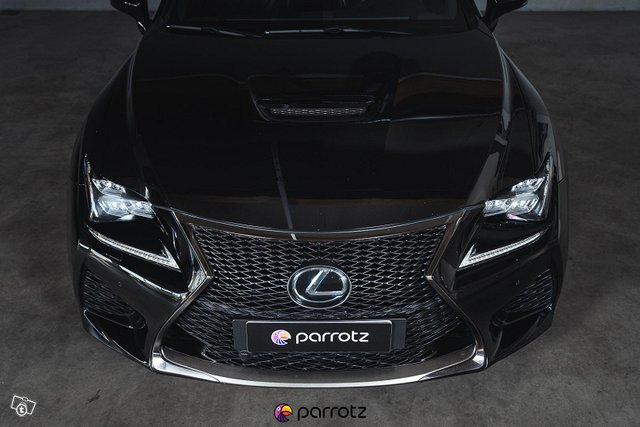 Lexus RC 18