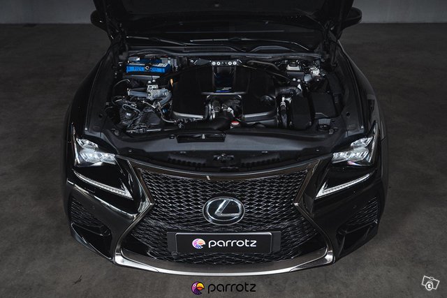 Lexus RC 19