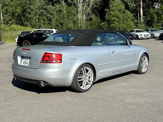 Audi A4 14