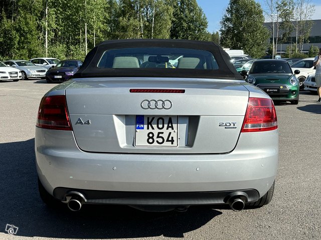 Audi A4 15