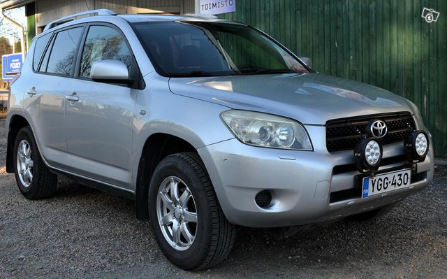 Toyota RAV4 13