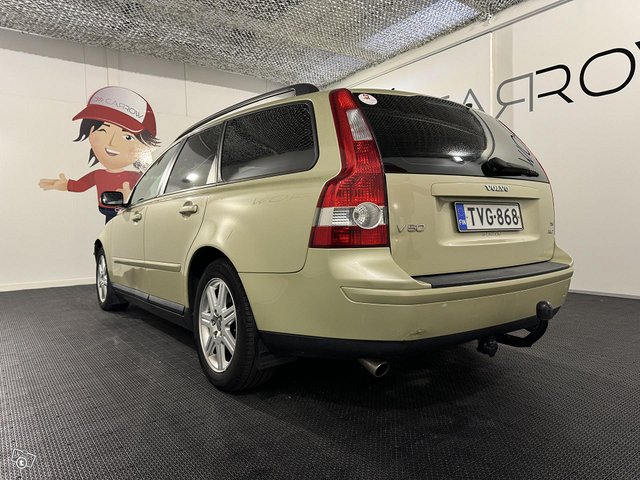 Volvo V50 16