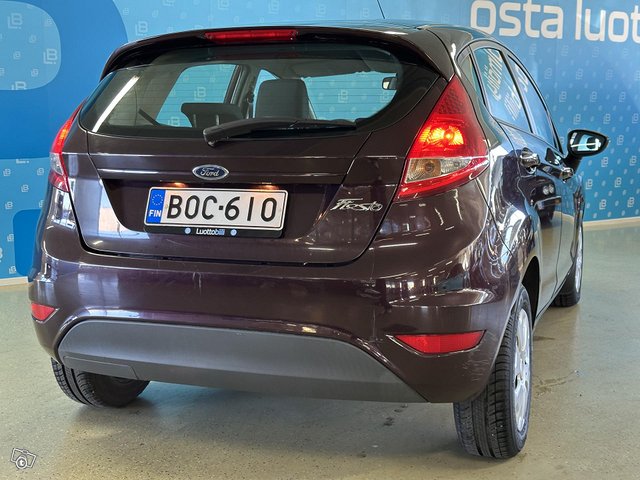 Ford Fiesta 11