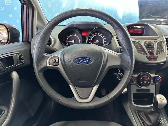 Ford Fiesta 17