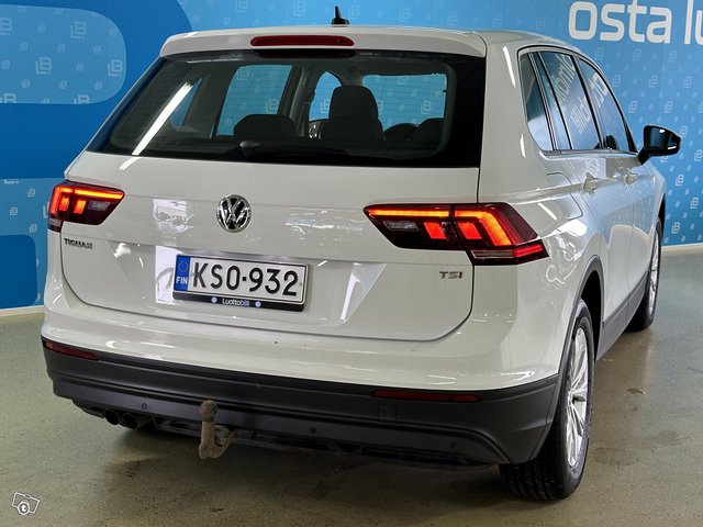 Volkswagen Tiguan 16