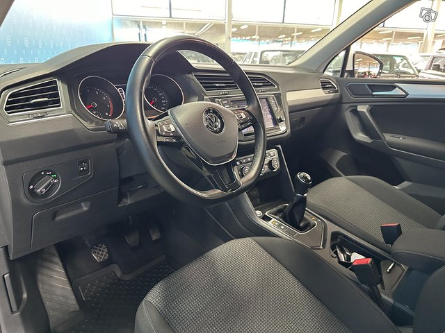 Volkswagen Tiguan 20