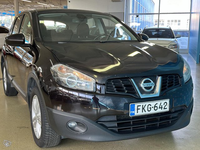 Nissan Qashqai 10