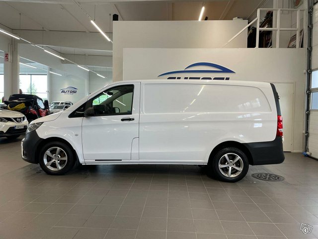 Mercedes-Benz Vito 2