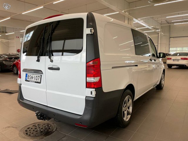 Mercedes-Benz Vito 5