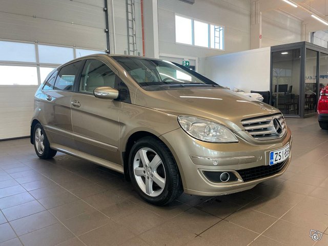 Mercedes-Benz B 7