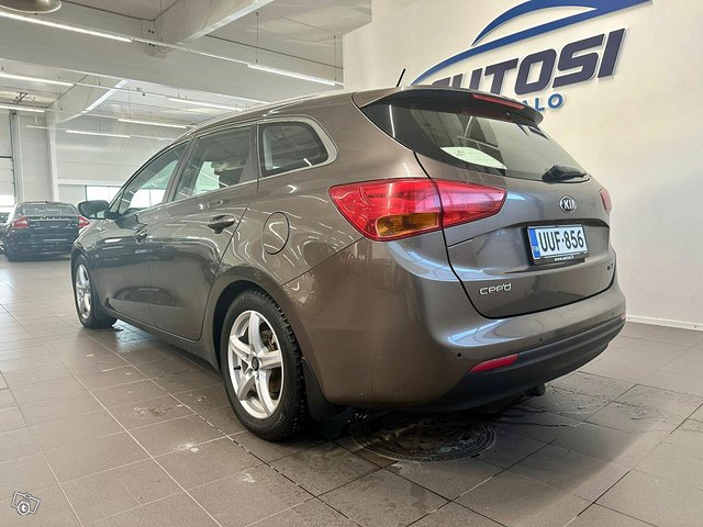 Kia Ceed 8