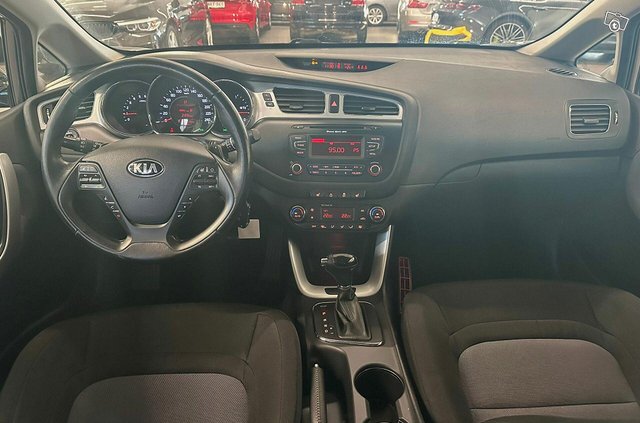 Kia Ceed 10