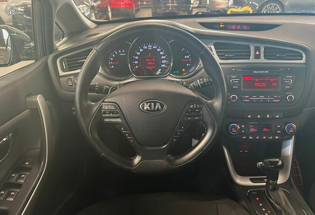 Kia Ceed 11