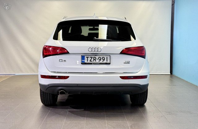 Audi Q5 11