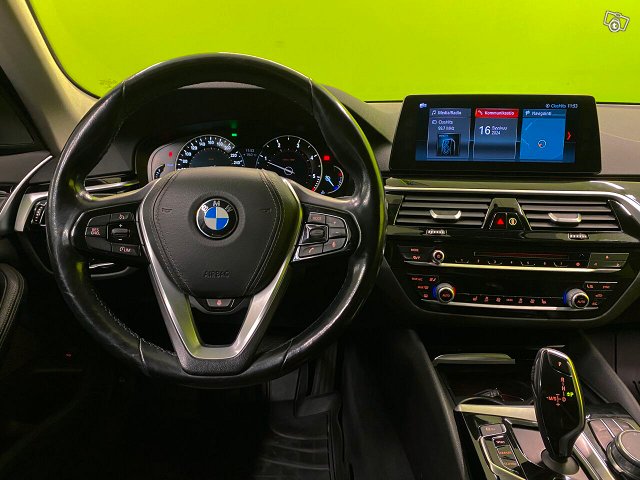 BMW 520 11