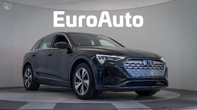 Audi Q8 E-tron