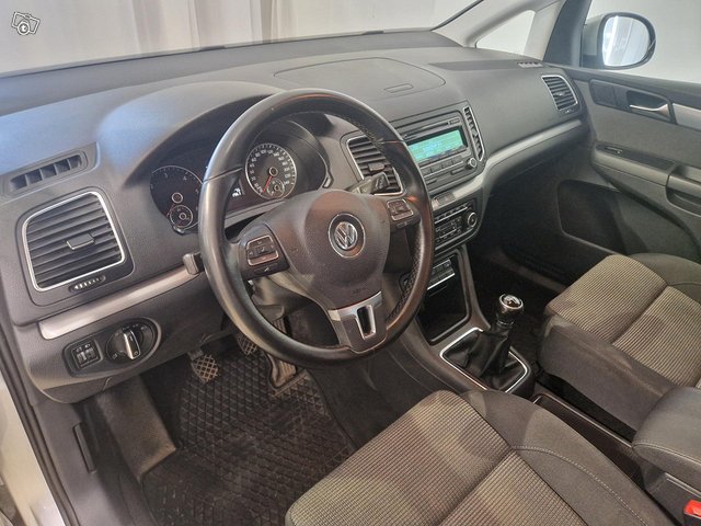 Volkswagen Sharan 12