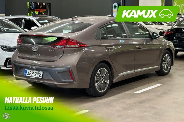 Hyundai Ioniq Plug-In 2