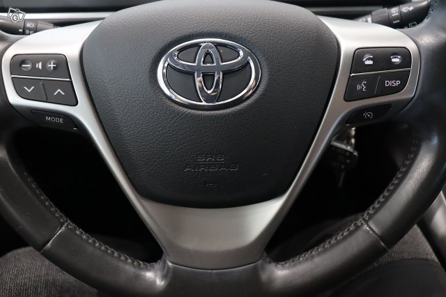 Toyota Verso 17