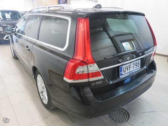 Volvo V70 24