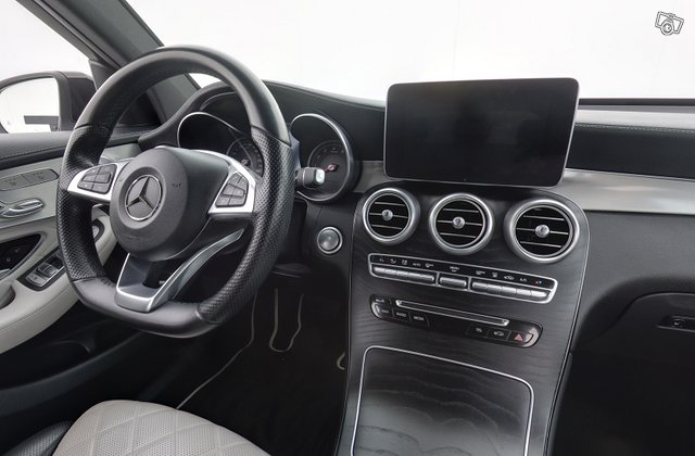 Mercedes-Benz GLC 14