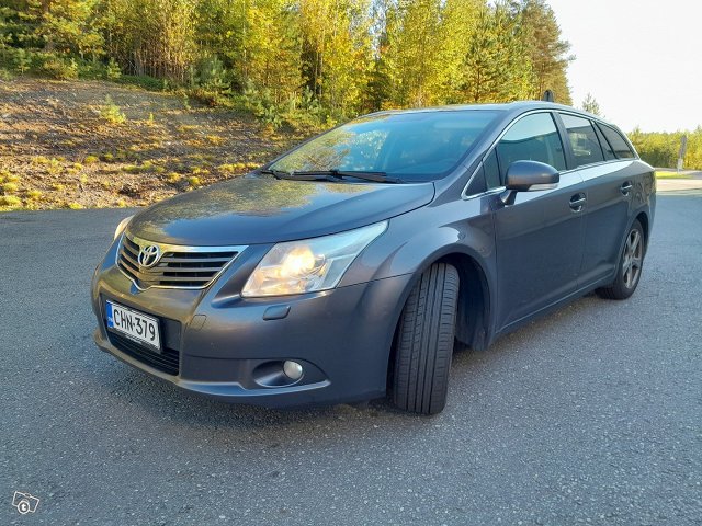 Toyota Avensis 1