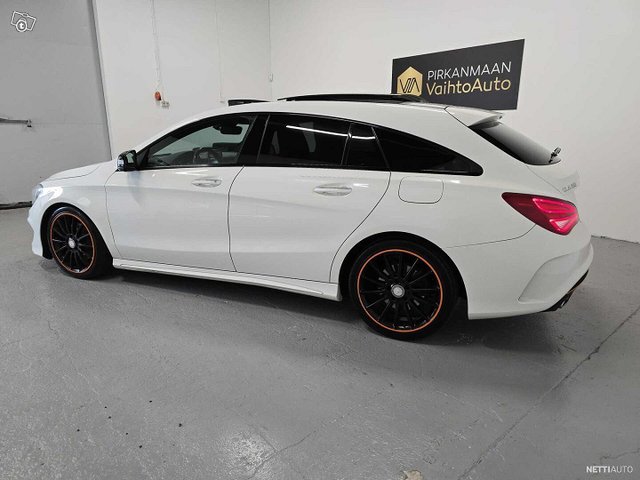 Mercedes-Benz CLA 4