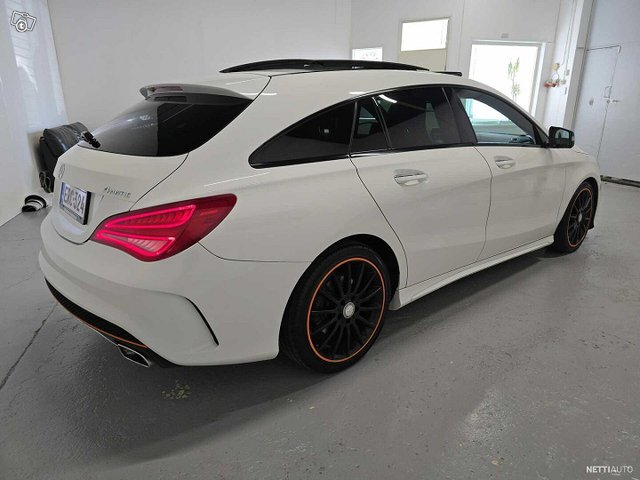 Mercedes-Benz CLA 5