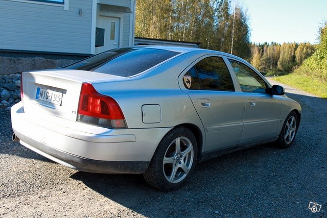 Volvo S60 3