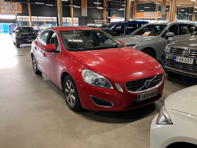 Volvo S60 1