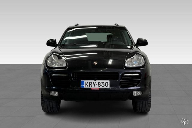 Porsche Cayenne 2