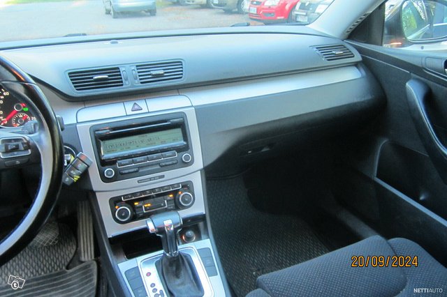 Volkswagen Passat 9