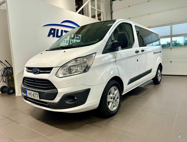 Ford Tourneo Custom 1