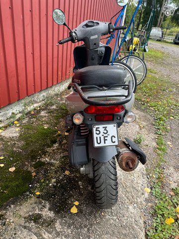 Kymco Agility 3