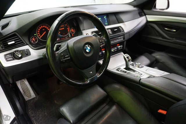 BMW 520 11