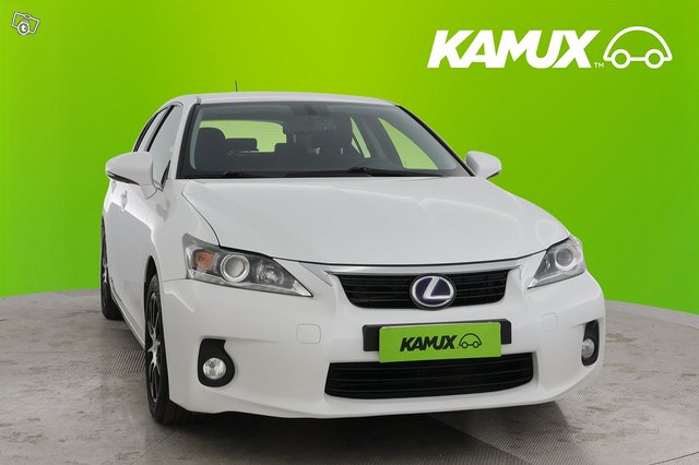 Lexus CT 8