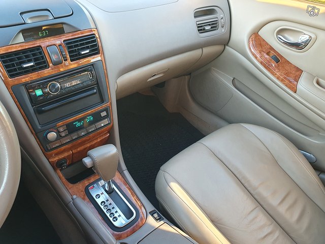 Nissan Maxima 16